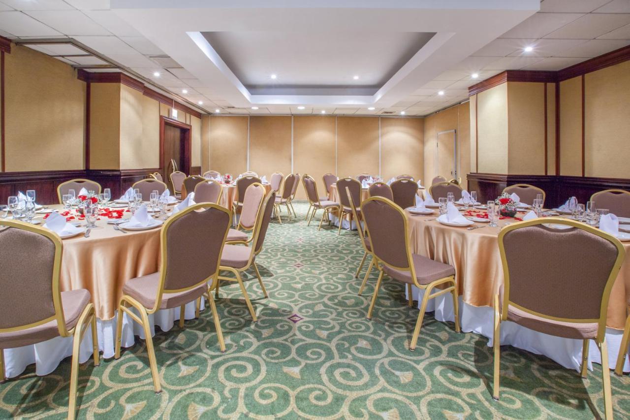 Готель Crowne Plaza Сан-Педро-Сула Екстер'єр фото